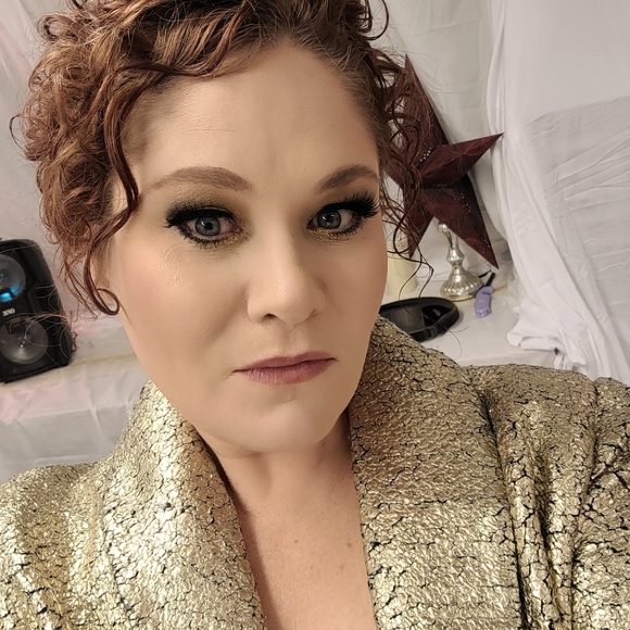 Meet your Posher, Karin - Picture 6 of 7